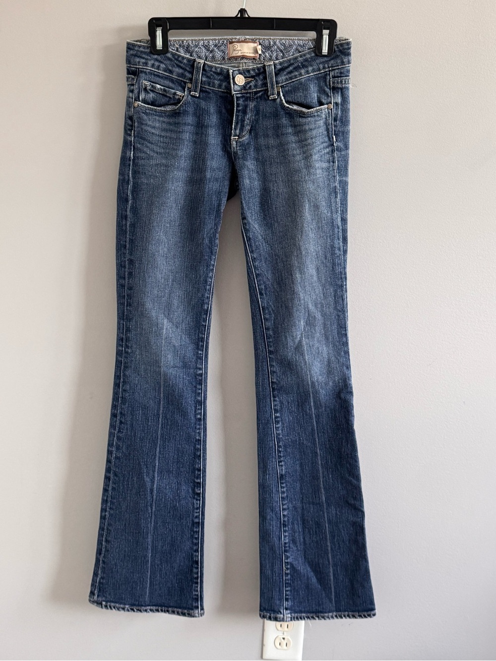 Paige Laurel Canyon Bootcut Jeans Women’s 26 Medium Wash Stretch USA